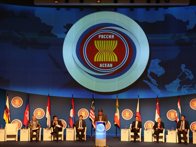 Саммит АСЕАН: очередная площадка для преодоления изоляции